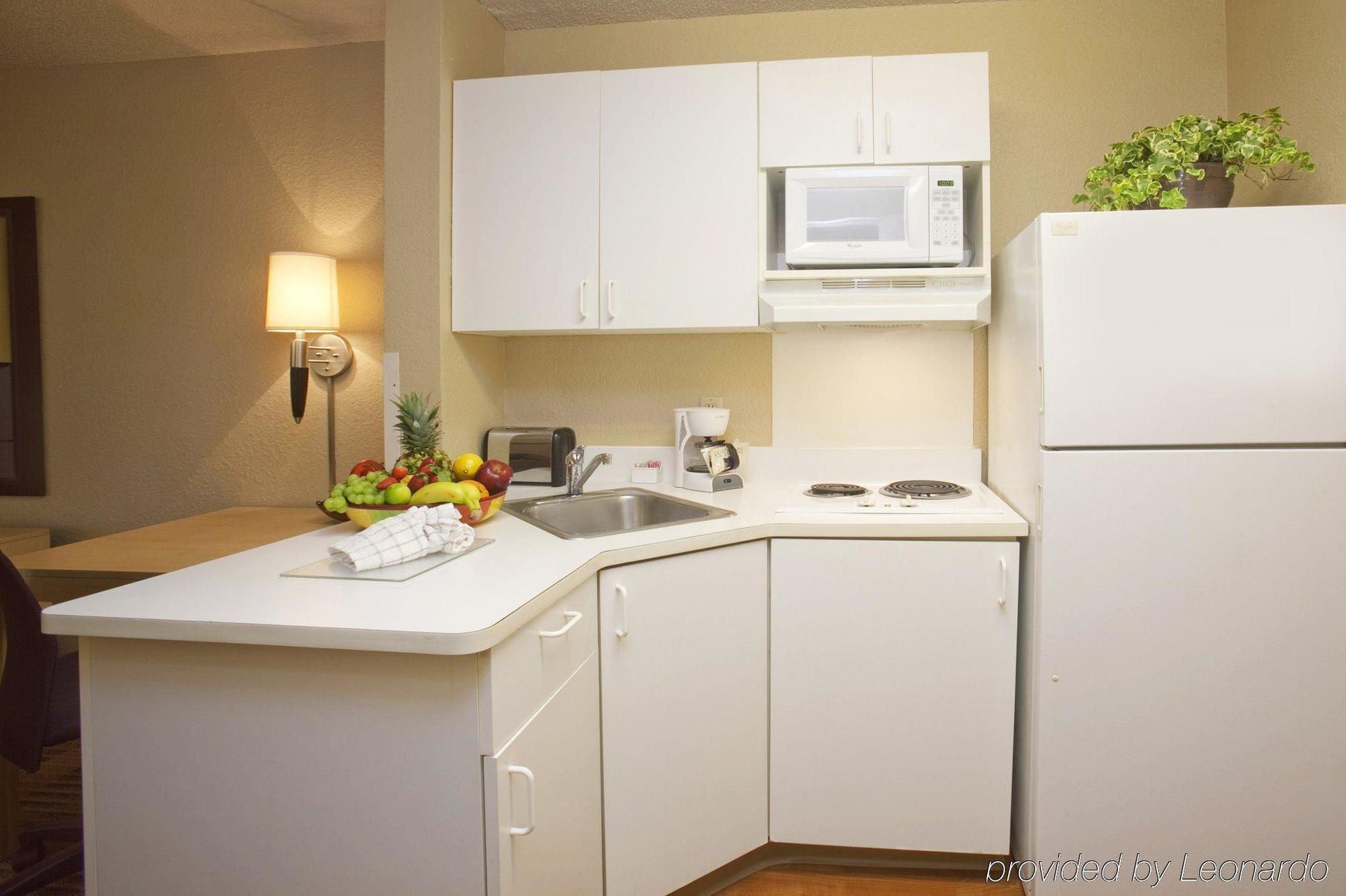 Extended Stay America Select Suites - Roanoke - Airport Room photo
